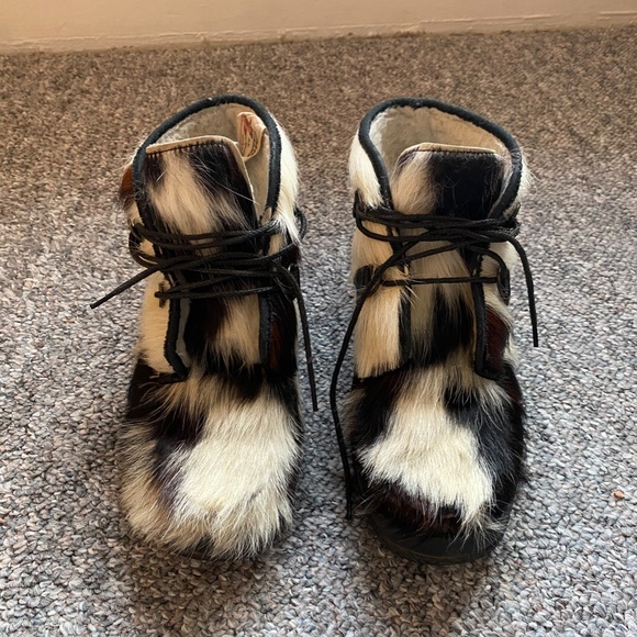 Vintage Mocatem Fur Boots Mens 8 Women's 9-9.5 - Picture 2 of 7